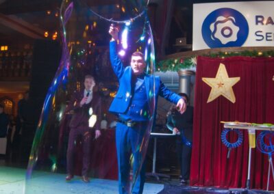 Шоу мыльных пузырей